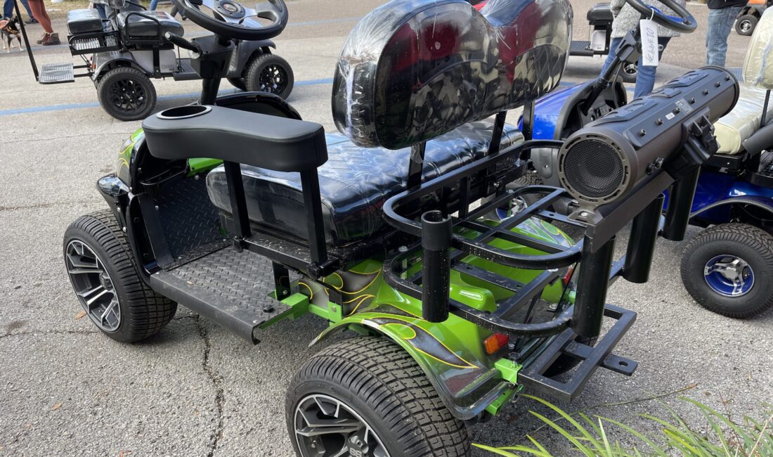 lifted-cricket-show-cart-grasshopper-RX5