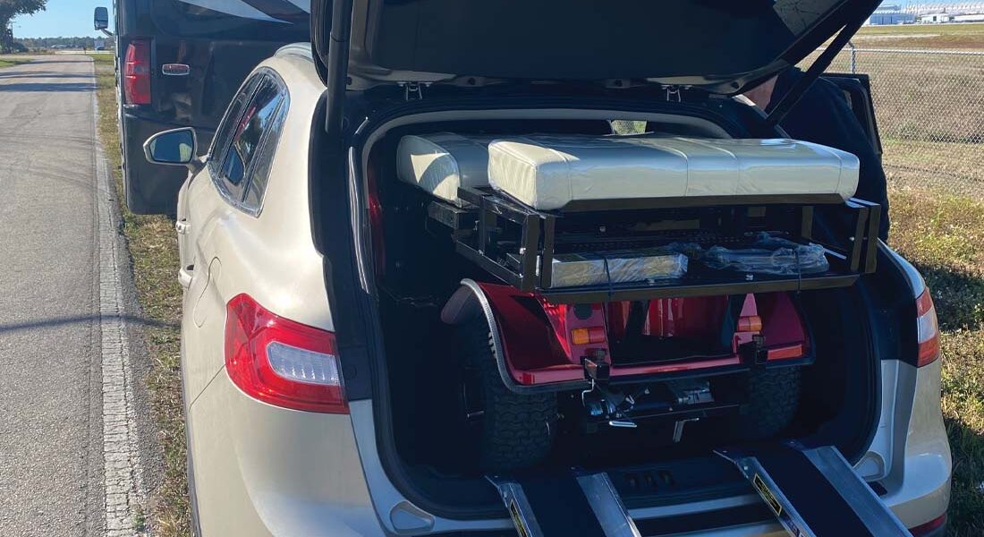 2022-RX5-cricket-mini-golf-cart-fits-in-suv